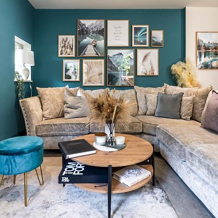 Spring Mount Huge Luxury Full Apartment- Harrogate Centre-Two Extremely Comfy Kingsize Bedrooms-Fully Equipped Modern Kitchen-Cosy Living Room With Huge Tv Zewnętrze zdjęcie