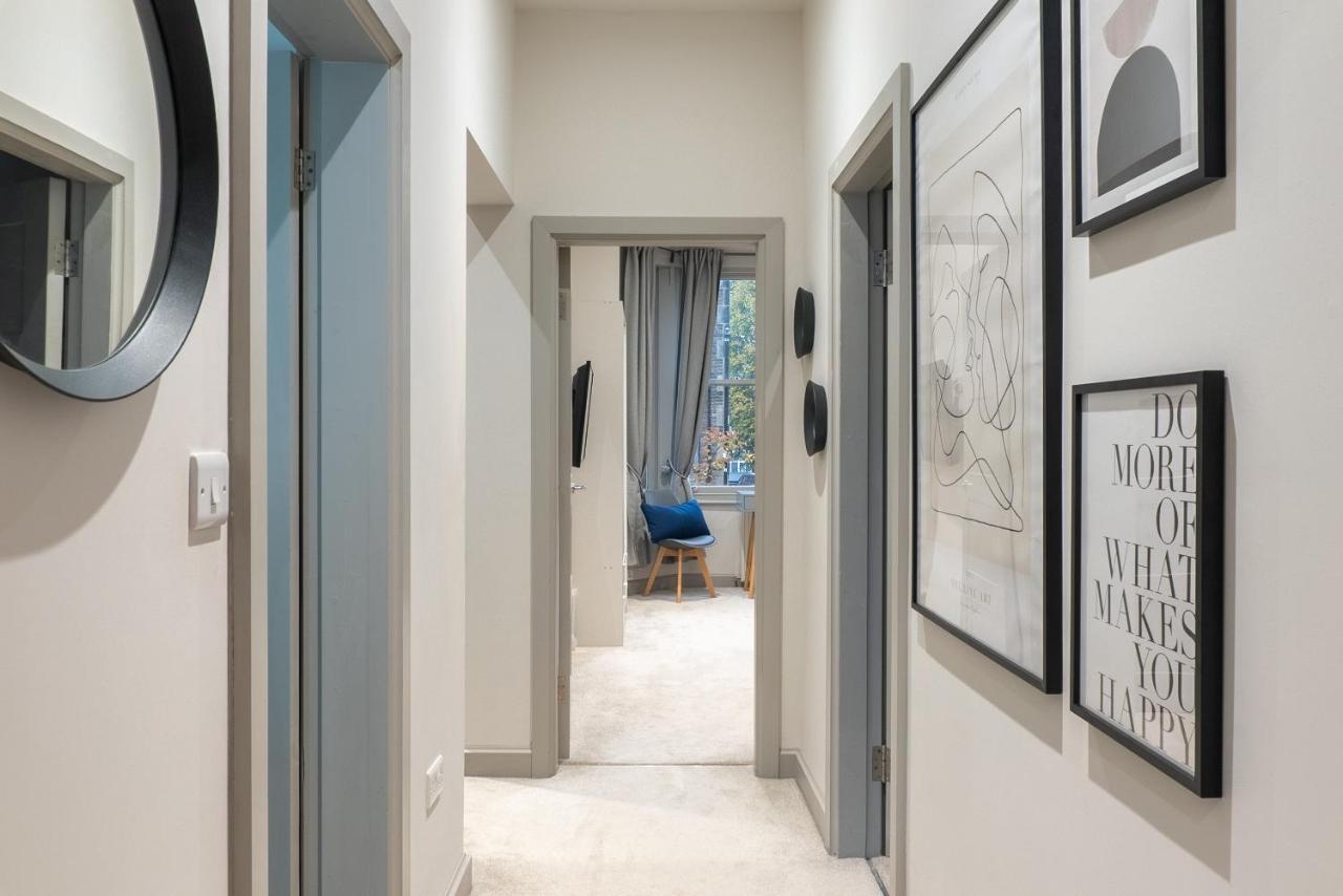 Spring Mount Huge Luxury Full Apartment- Harrogate Centre-Two Extremely Comfy Kingsize Bedrooms-Fully Equipped Modern Kitchen-Cosy Living Room With Huge Tv Zewnętrze zdjęcie