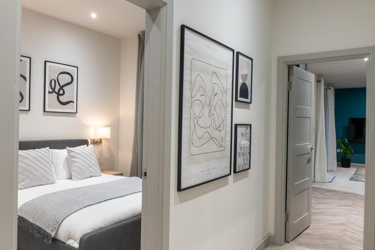 Spring Mount Huge Luxury Full Apartment- Harrogate Centre-Two Extremely Comfy Kingsize Bedrooms-Fully Equipped Modern Kitchen-Cosy Living Room With Huge Tv Zewnętrze zdjęcie