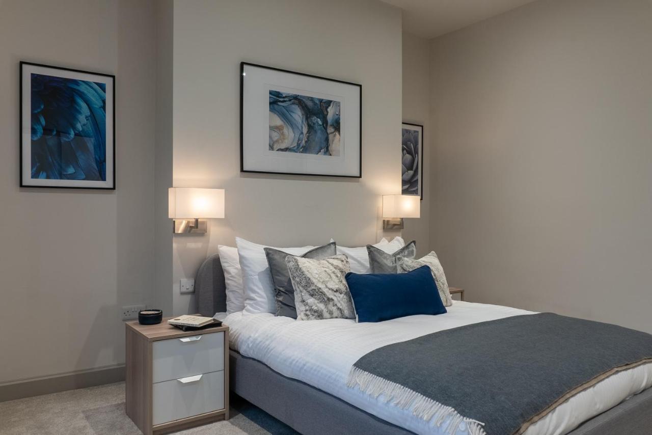 Spring Mount Huge Luxury Full Apartment- Harrogate Centre-Two Extremely Comfy Kingsize Bedrooms-Fully Equipped Modern Kitchen-Cosy Living Room With Huge Tv Zewnętrze zdjęcie