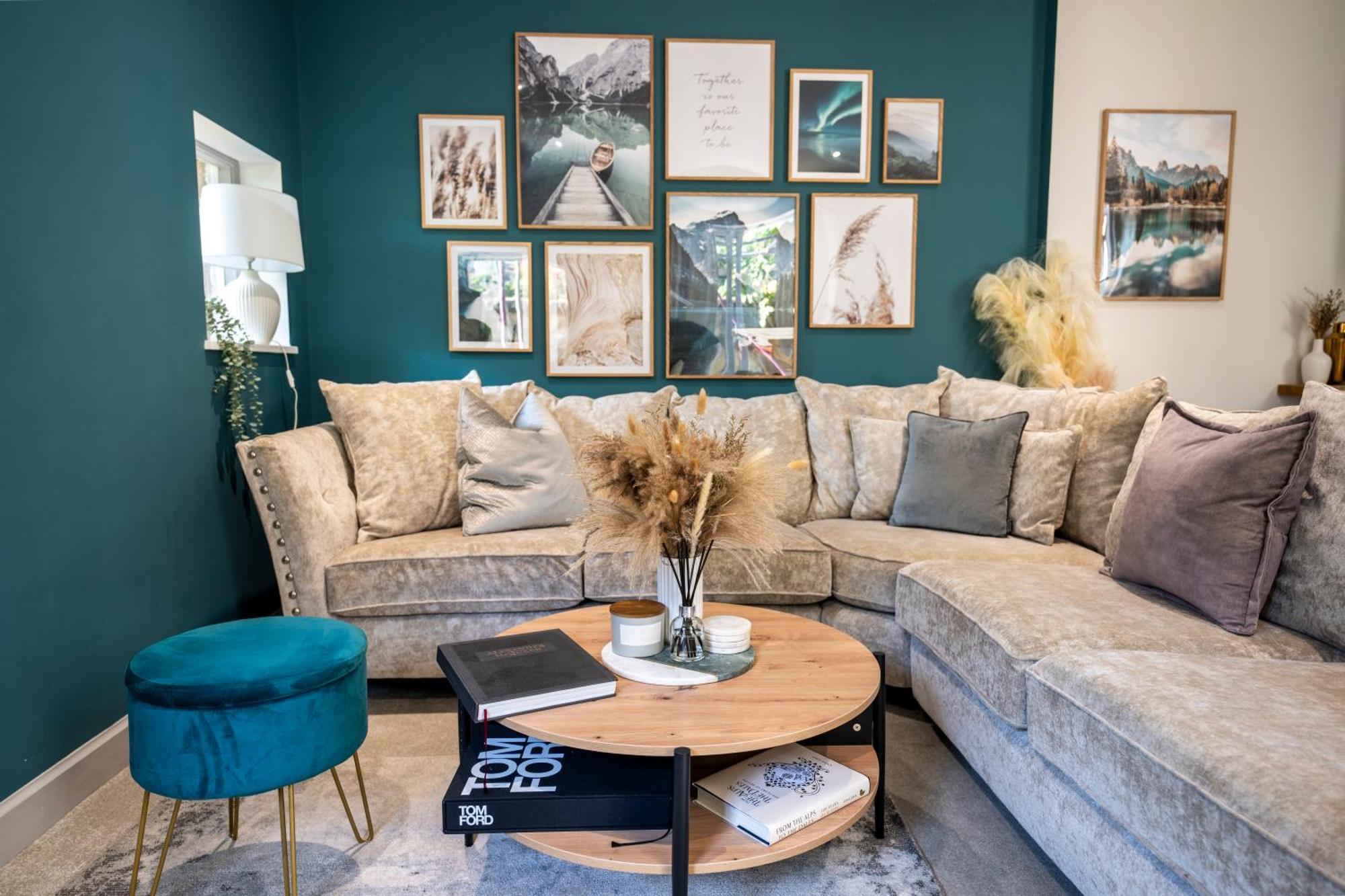 Spring Mount Huge Luxury Full Apartment- Harrogate Centre-Two Extremely Comfy Kingsize Bedrooms-Fully Equipped Modern Kitchen-Cosy Living Room With Huge Tv Zewnętrze zdjęcie